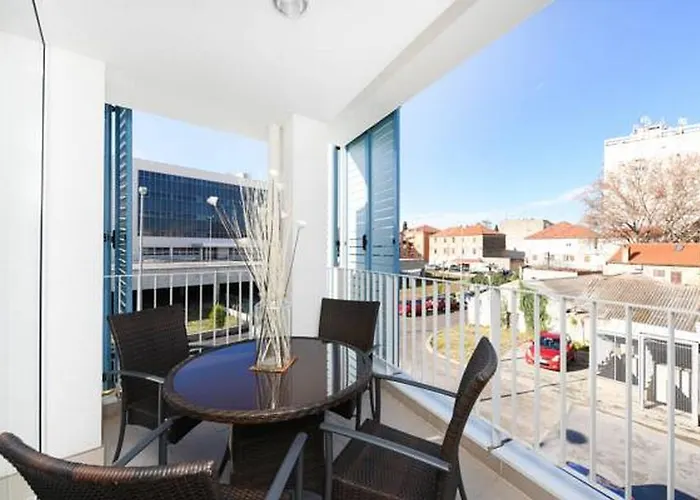 Luxury Apartment Eli